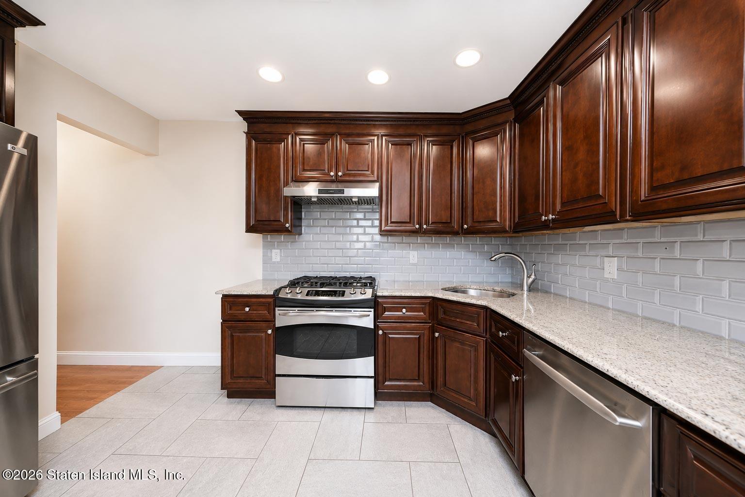 211 Roma Avenue, Staten Island, NY, 10306 image 7