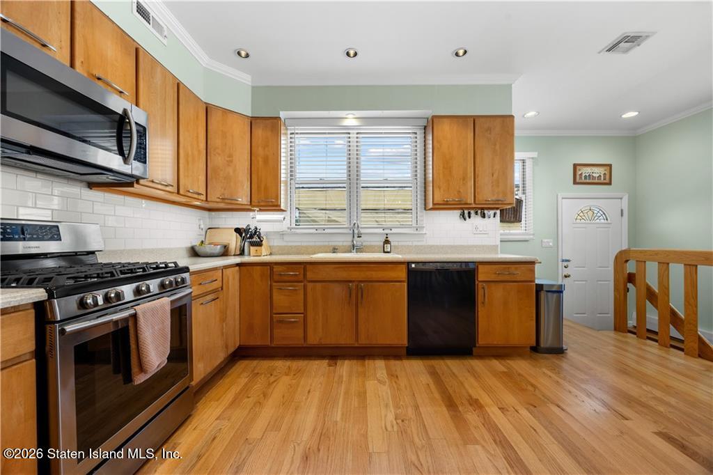 240 Atlantic Avenue, Staten Island, NY, 10305 image 9