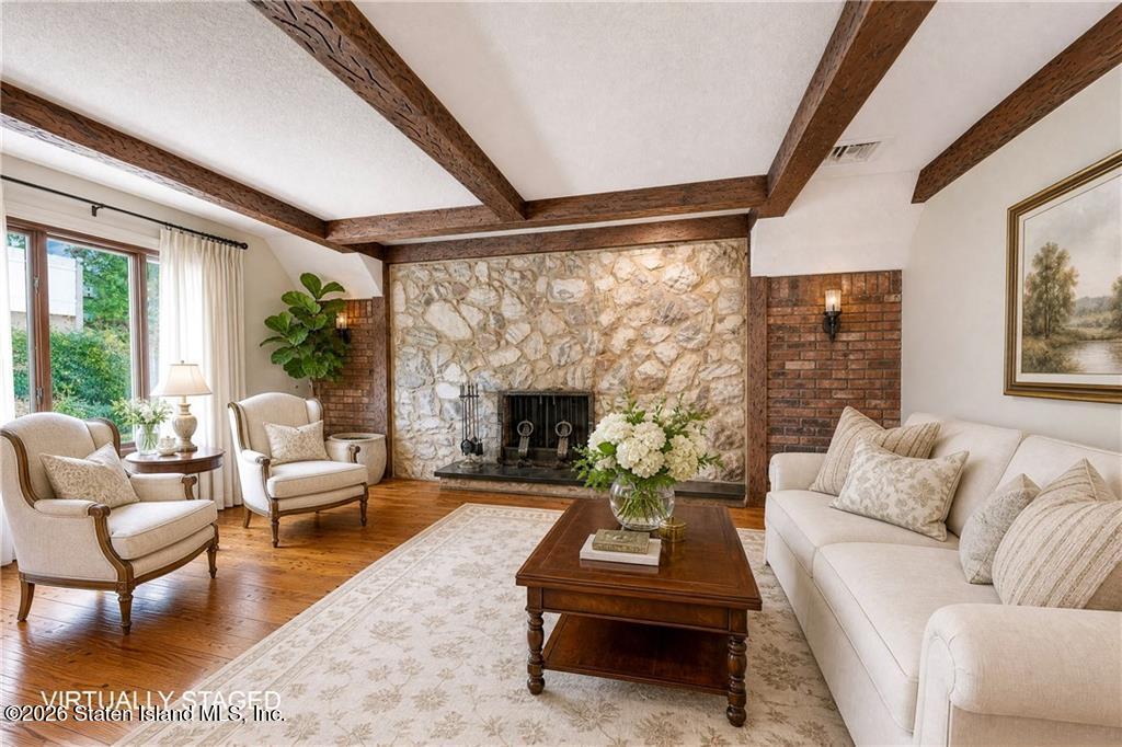 3877 Hylan Boulevard Image 3