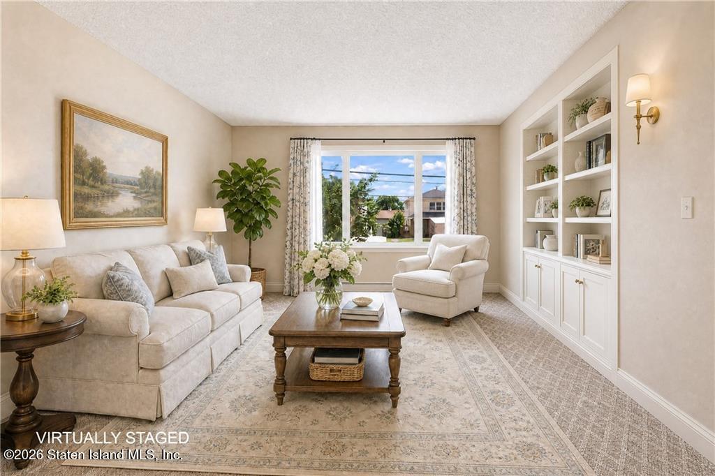 3877 Hylan Boulevard Image 4