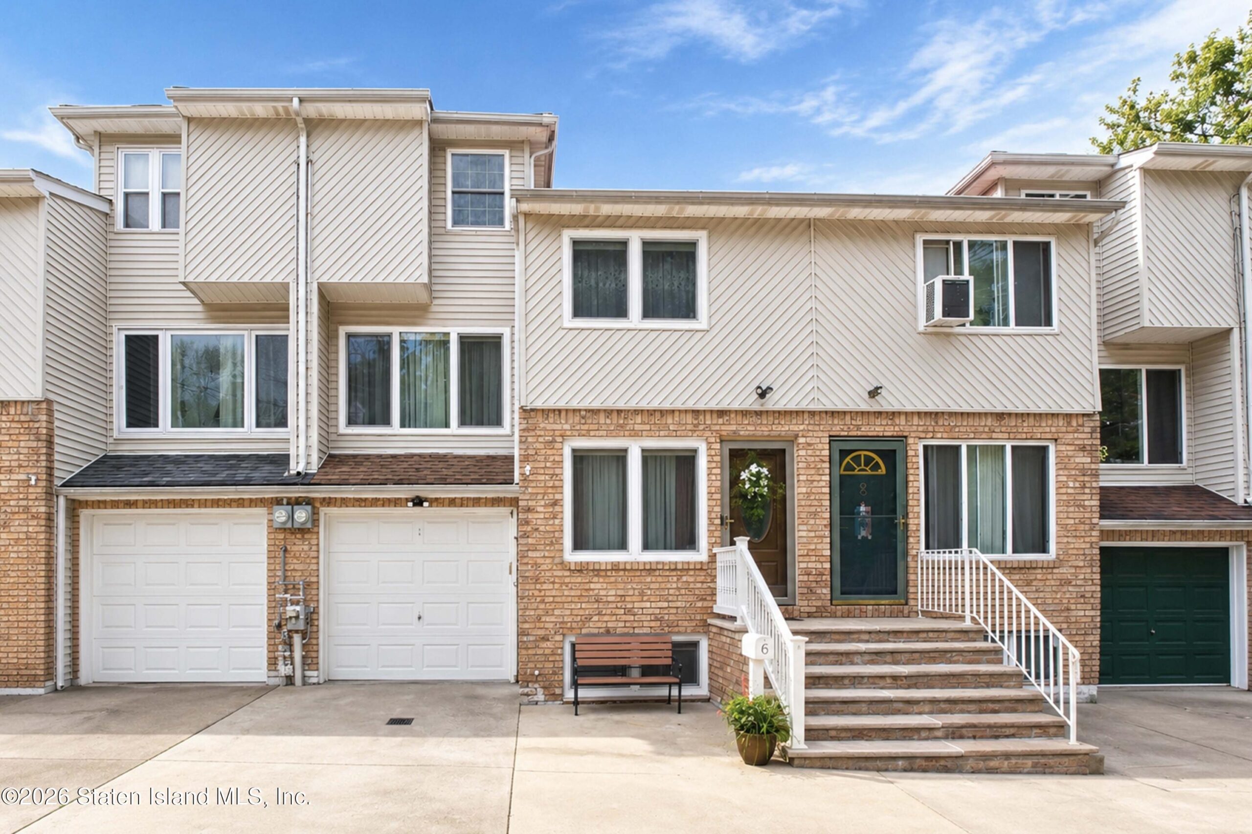 6 Clayton Street, Staten Island, NY, 10305