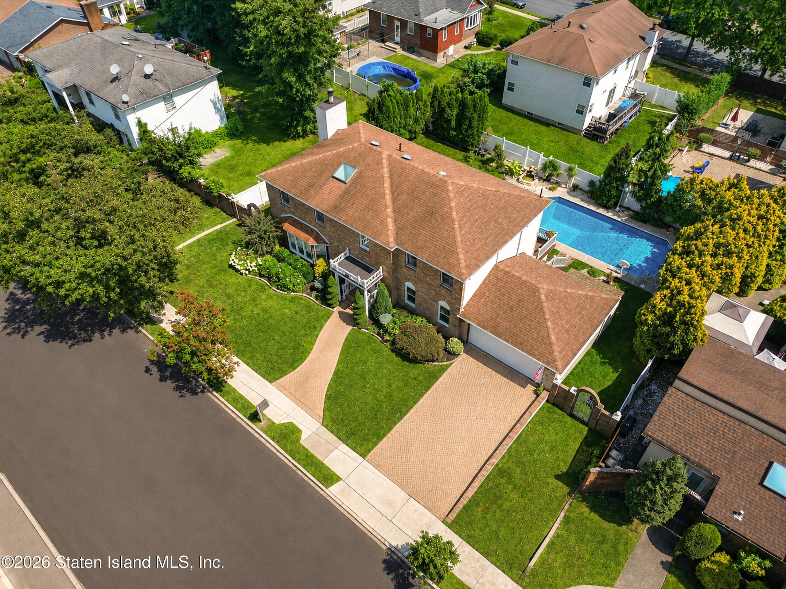 162 Rensselaer Avenue Image 4