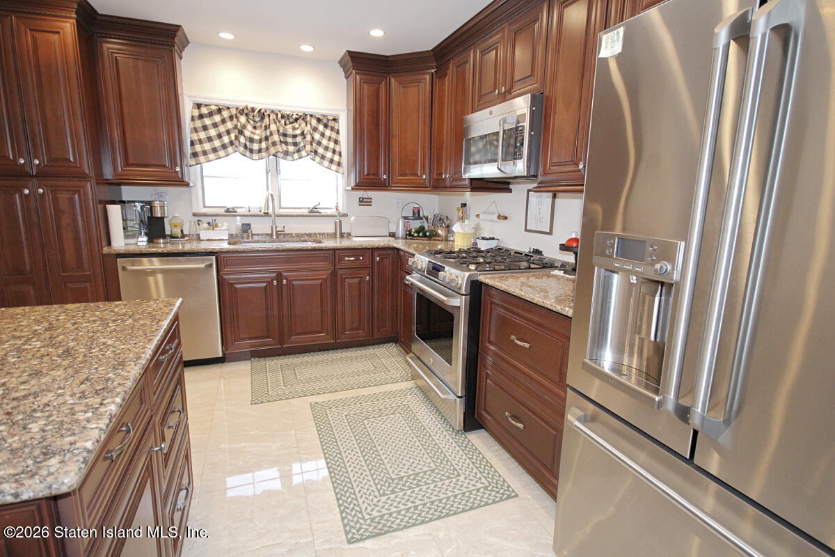 401 Vernon Avenue Image 5