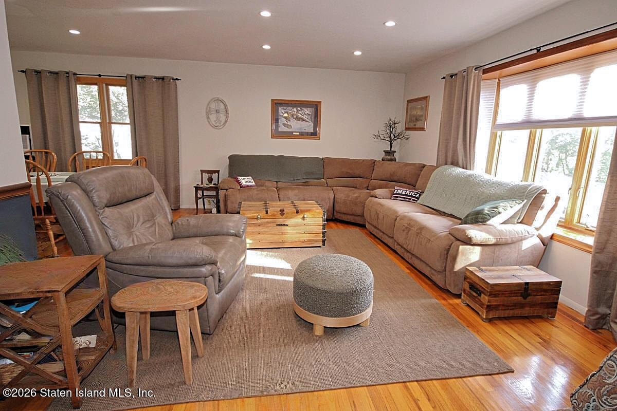 401 Vernon Avenue, Staten Island, NY, 10309 image 21