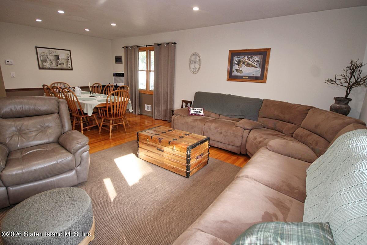 401 Vernon Avenue, Staten Island, NY, 10309 image 23
