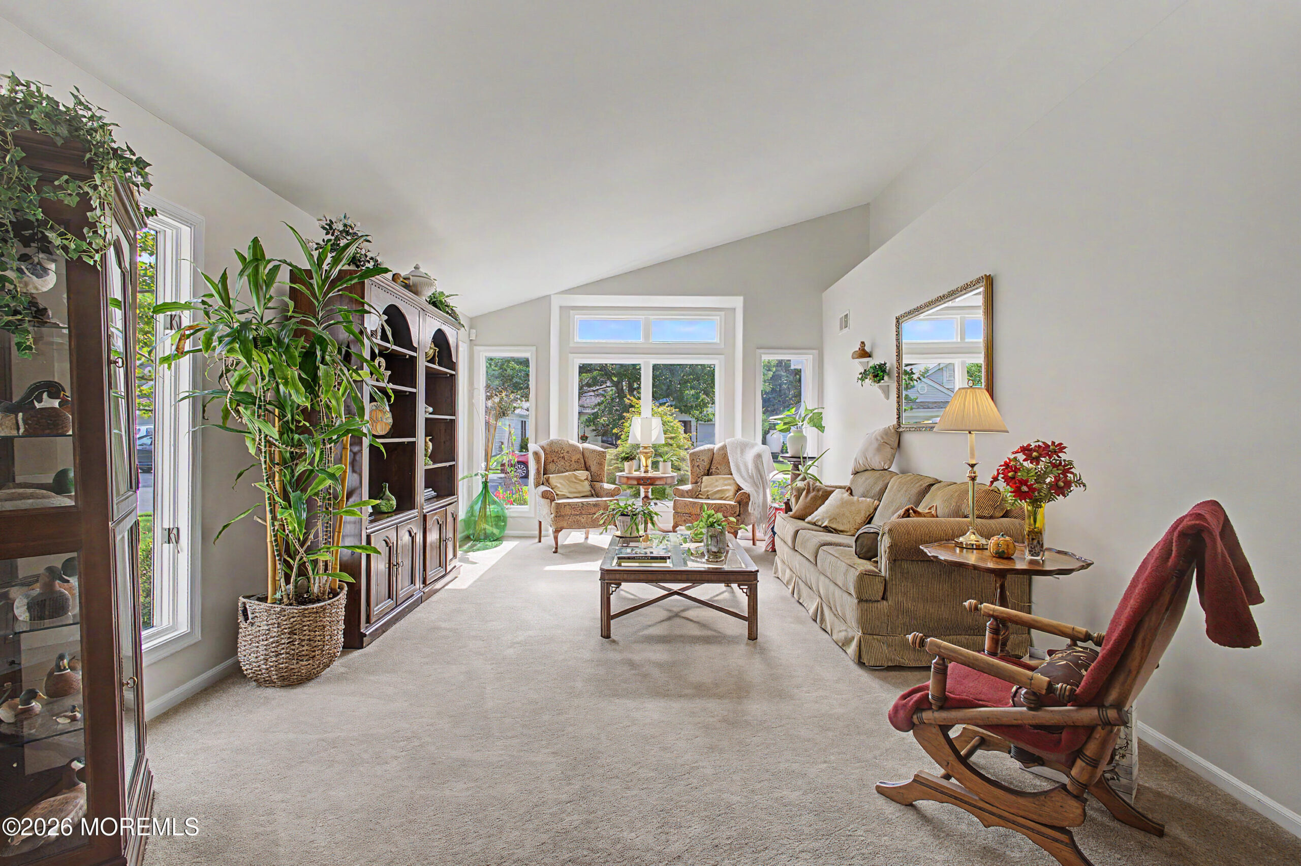 1652 Wisteria Court Image 5