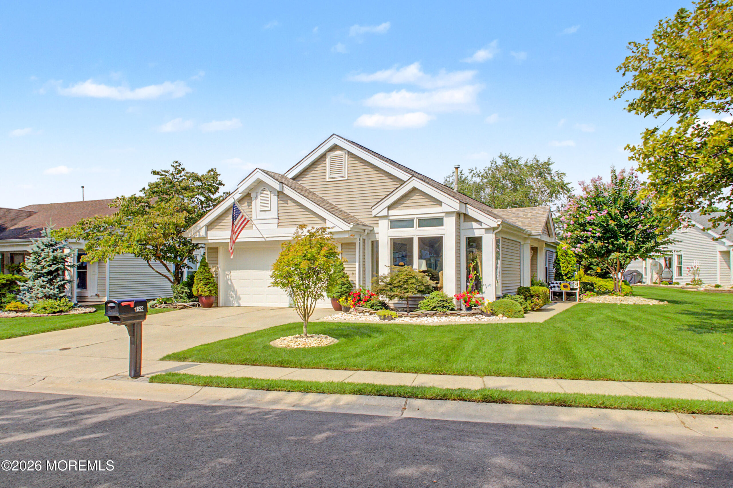 1652 Wisteria Court Image 2