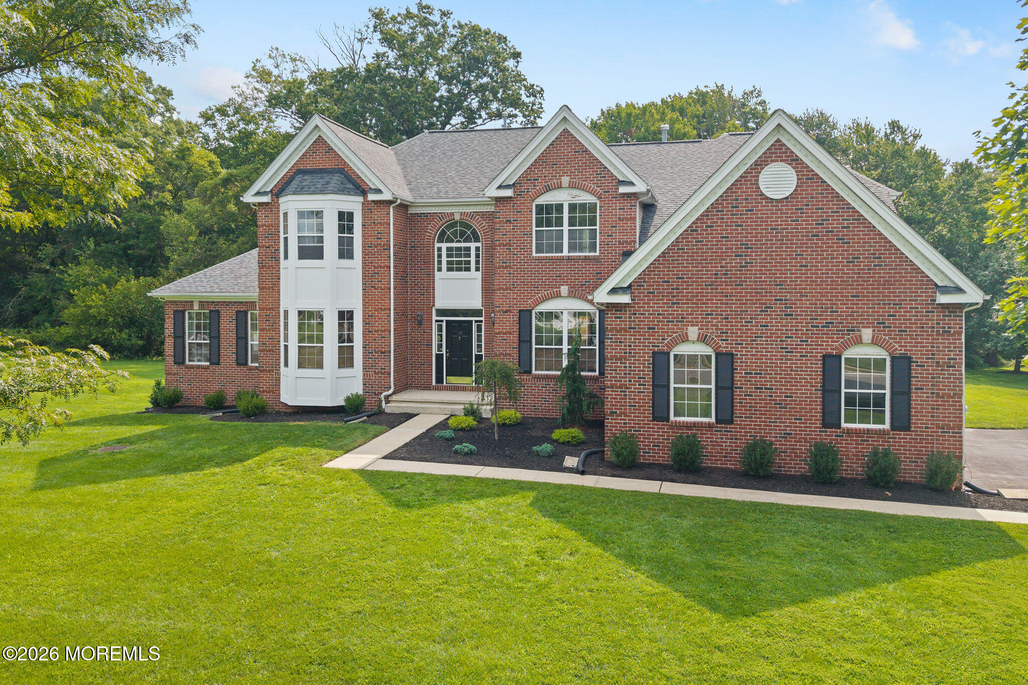 39 Cliffwood Drive Image 1