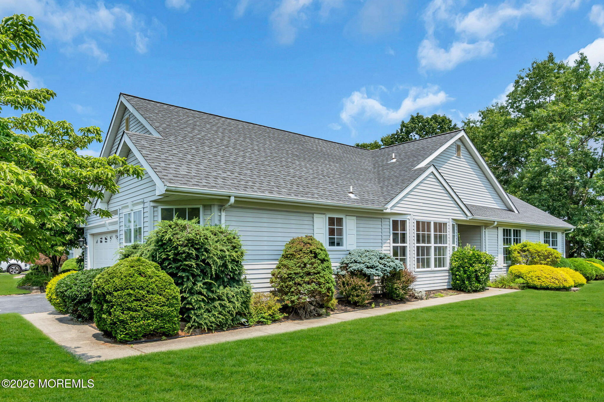 39 Strawberry Lane, Lakewood, NJ, 08701