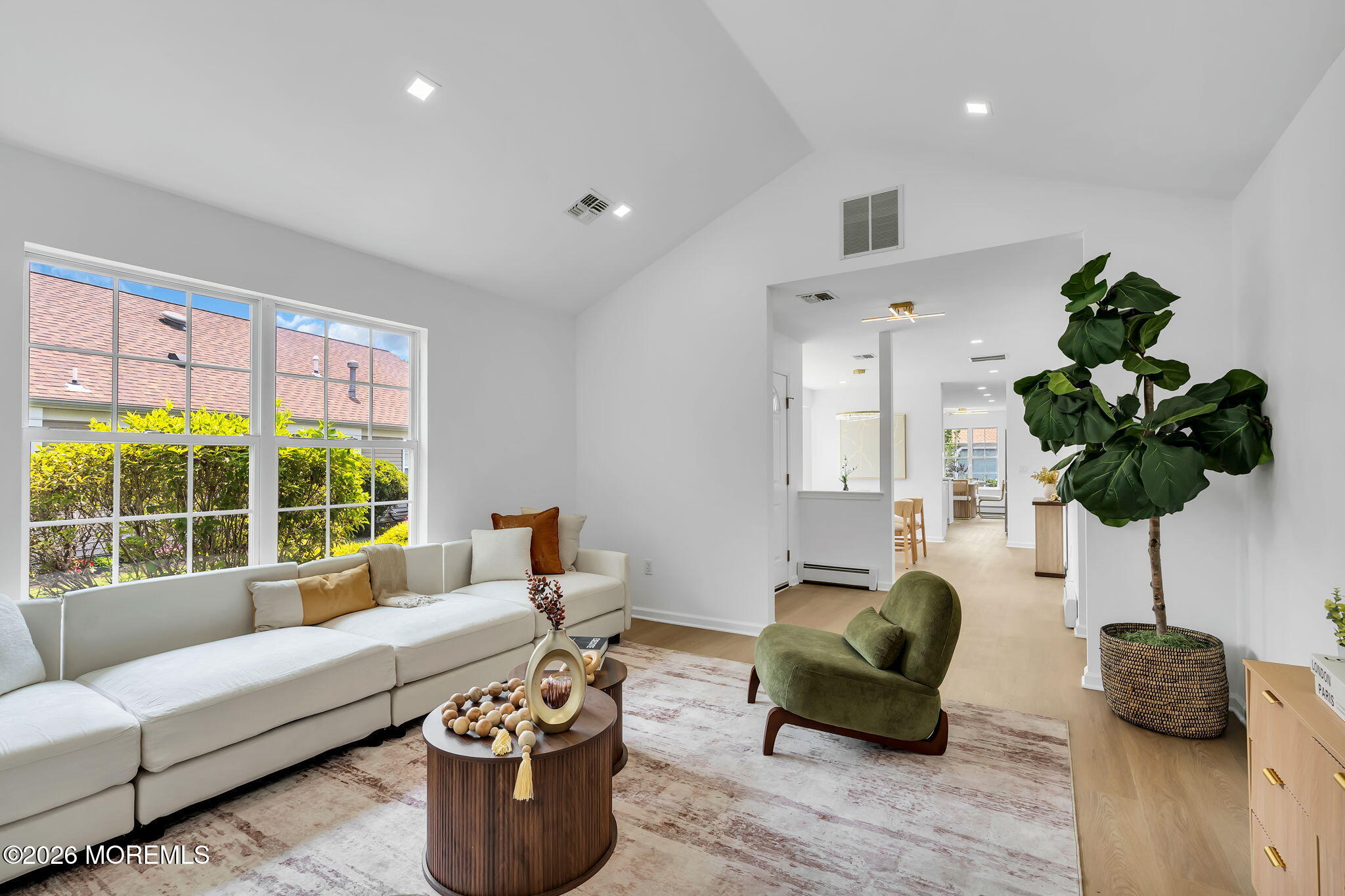 39 Strawberry Lane Image 5
