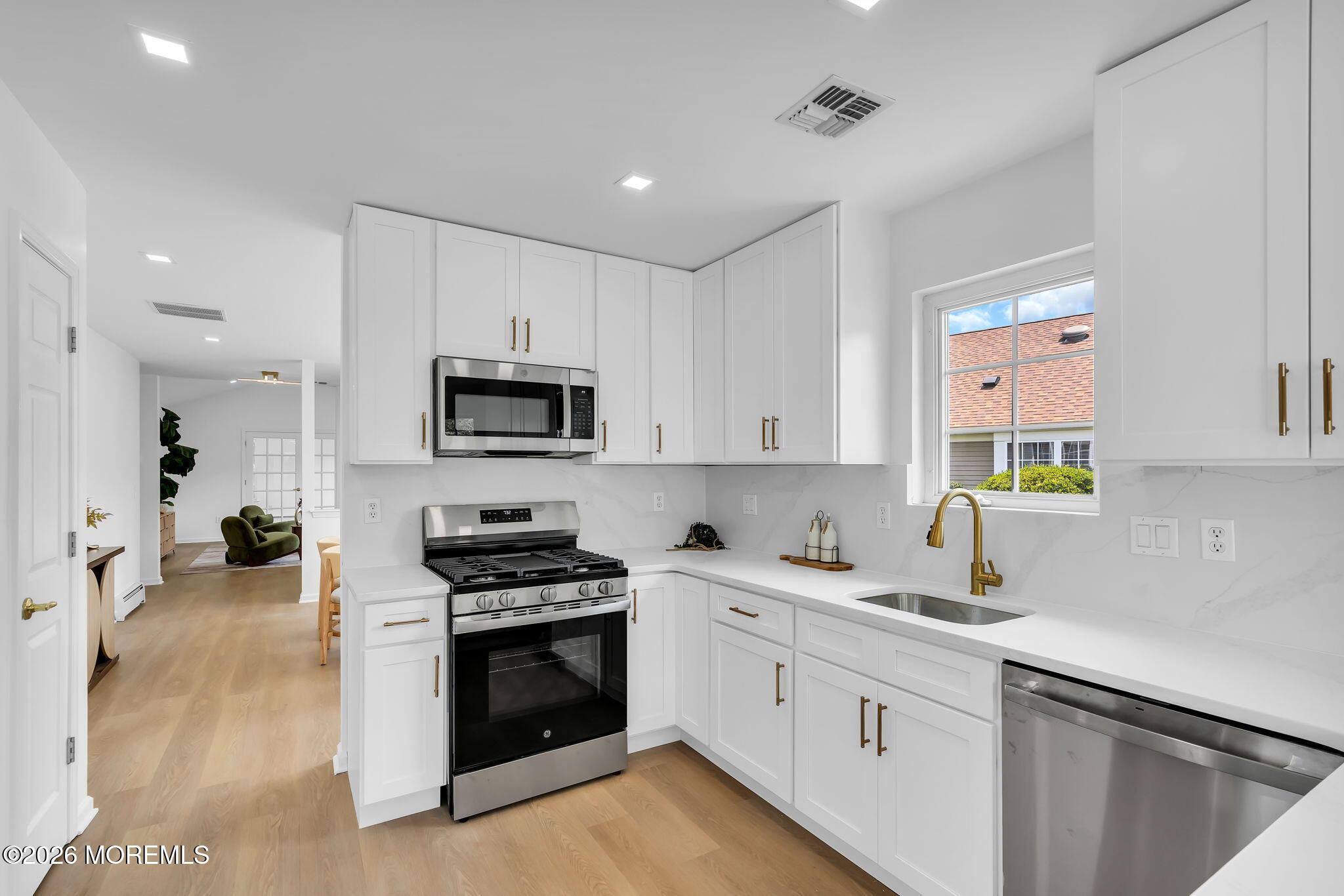 39 Strawberry Lane, Lakewood, NJ, 08701 image 13