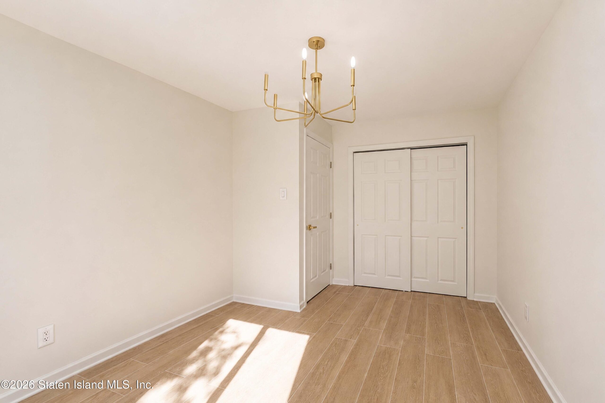 64 Timber Ridge Drive, Staten Island, NY, 10306 image 13