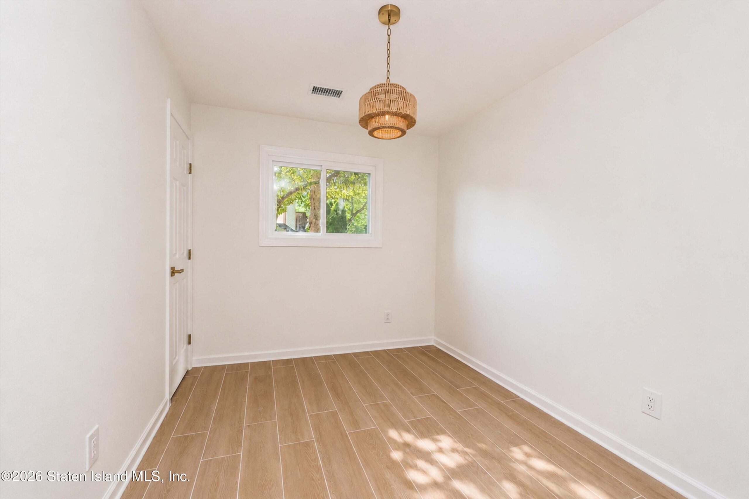64 Timber Ridge Drive, Staten Island, NY, 10306 image 14