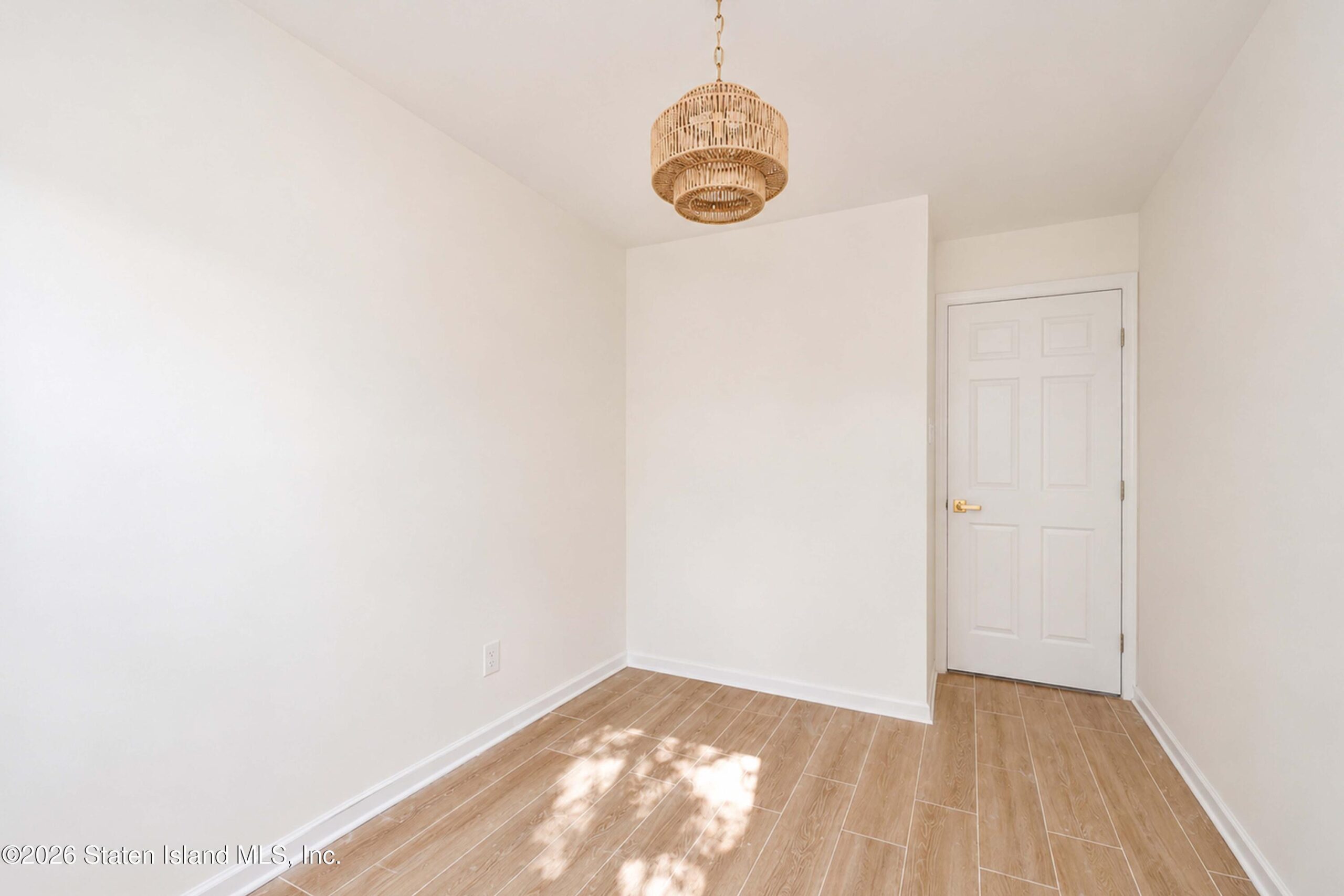 64 Timber Ridge Drive, Staten Island, NY, 10306 image 15