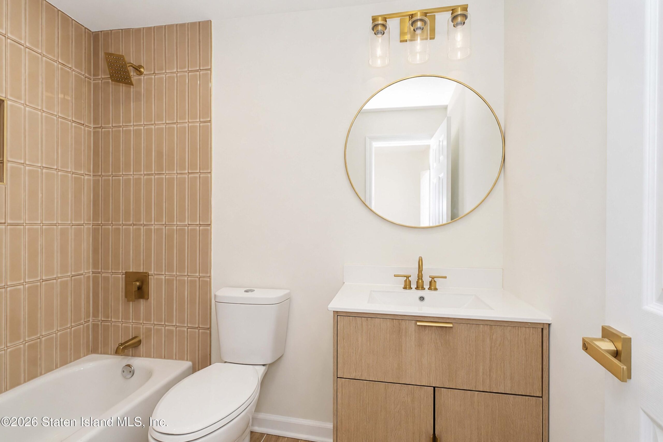 64 Timber Ridge Drive, Staten Island, NY, 10306 image 16