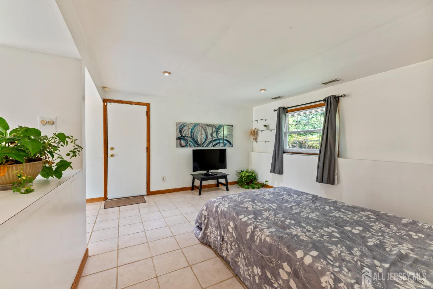 5 Yale Court, East Brunswick, NJ, 08816 image 28
