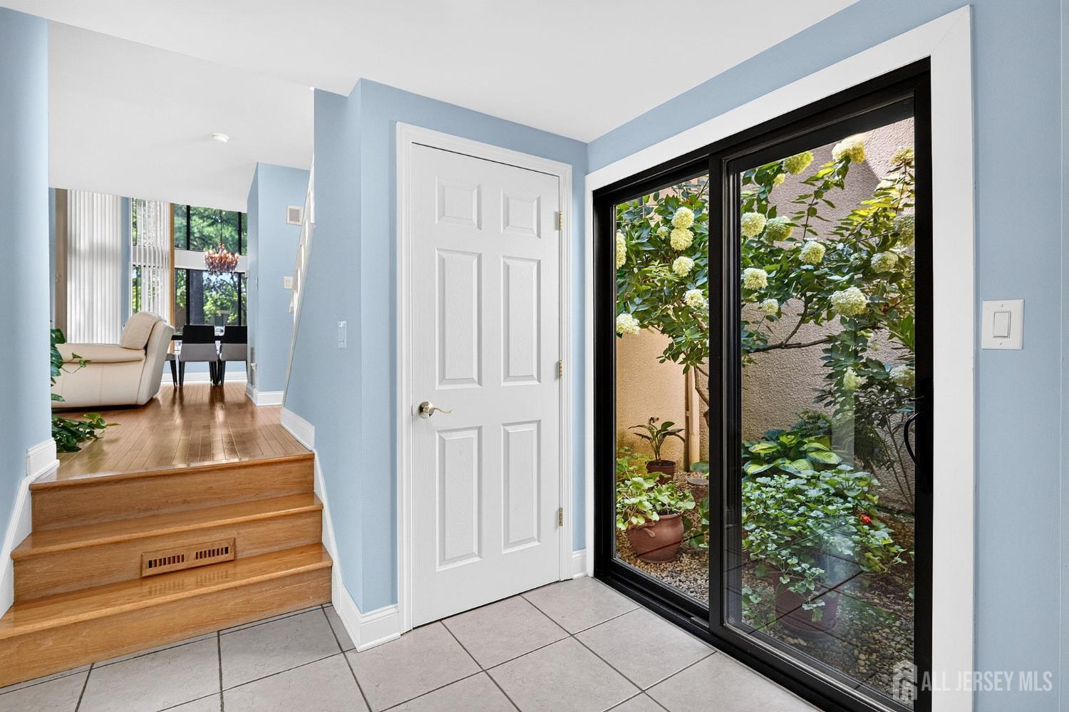 167 Sayre Drive Image 5
