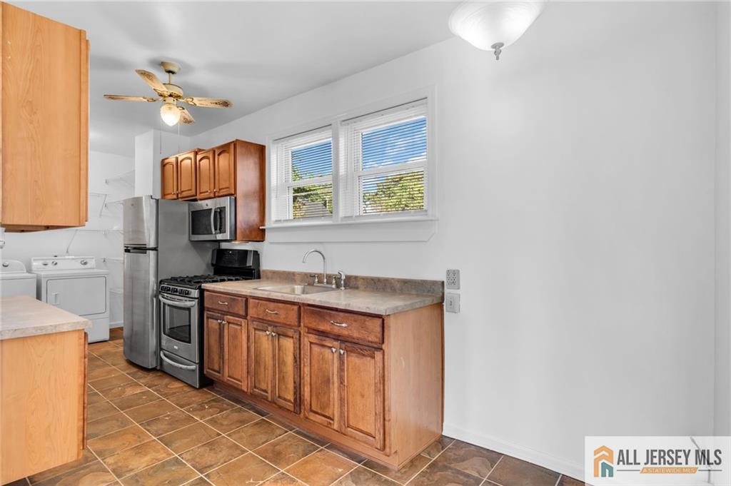 94 Neptune Place, South Amboy, NJ, 08879 image 10
