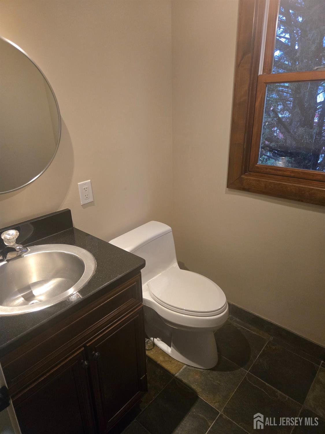 14 larch Street, Carteret, NJ, 07008 image 9