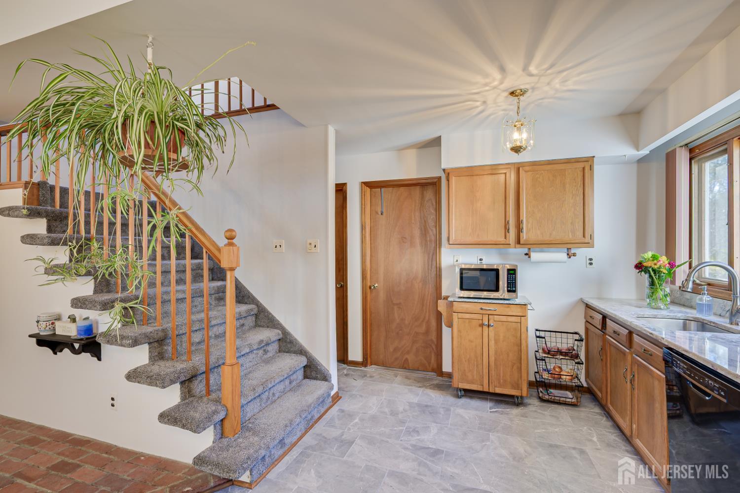 16 Skytop Road, Lebanon Twp, NJ, 07853 image 19