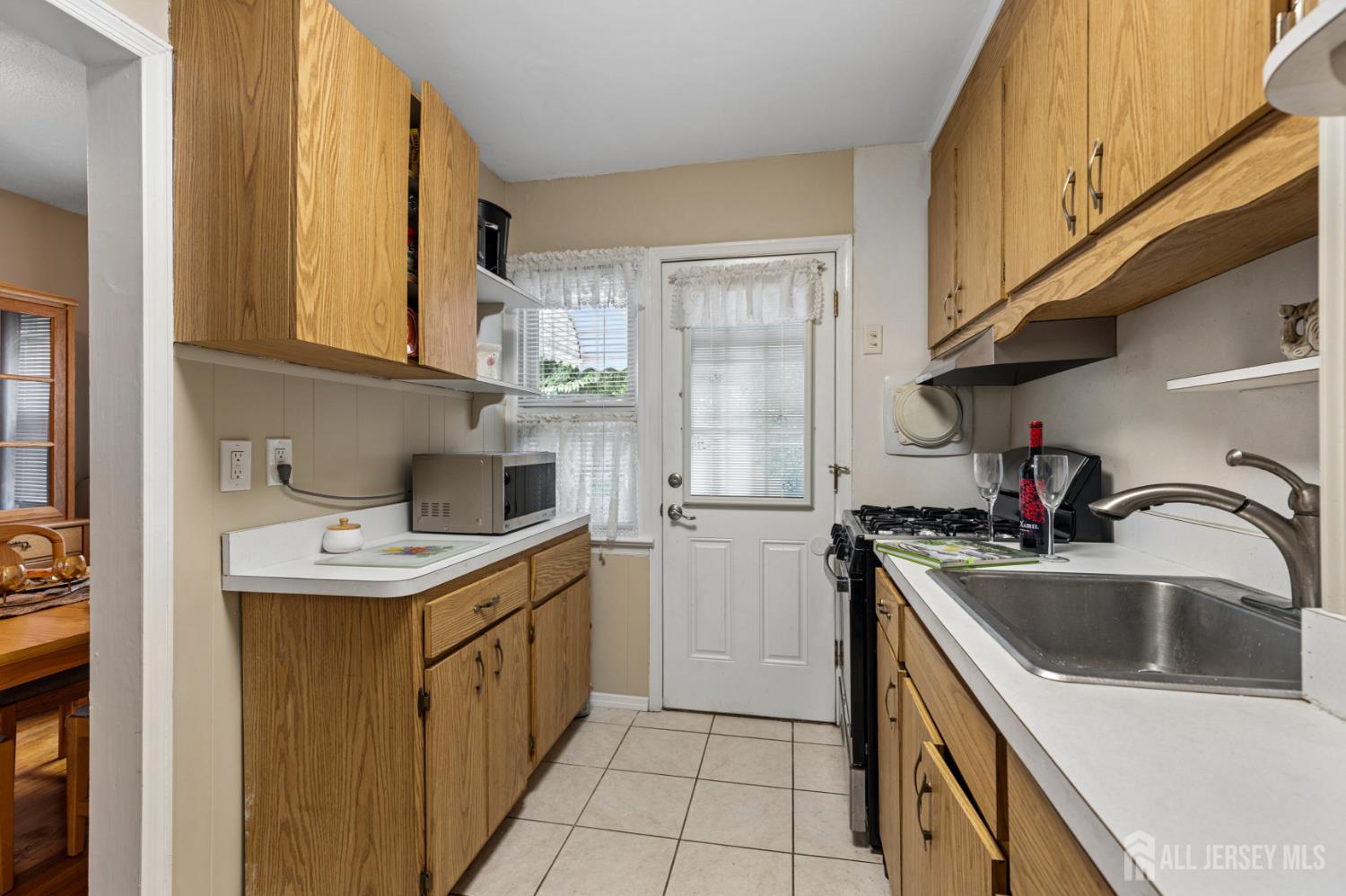 582 Garden Avenue, Woodbridge Proper, NJ, 07095 image 9