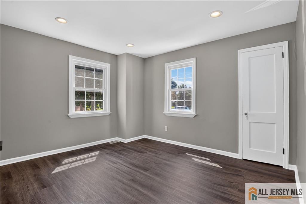 16 Oakwood Place, North Brunswick, NJ, 08902 image 13