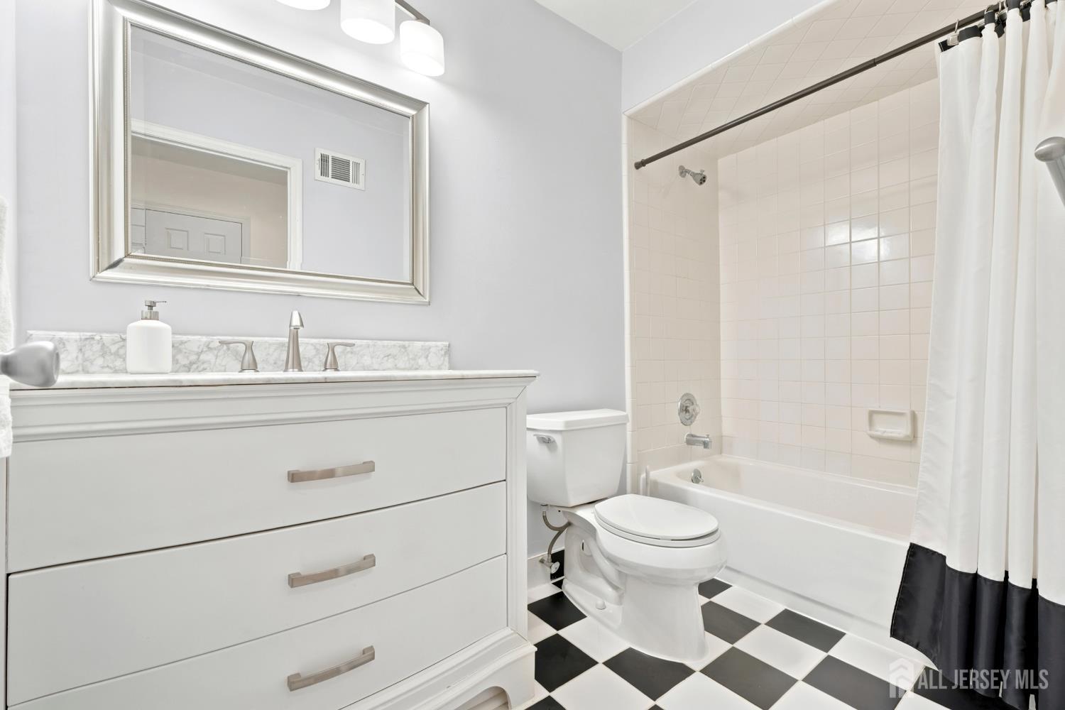 137 Redpine Loop, Old Bridge, NJ, 08857 image 22