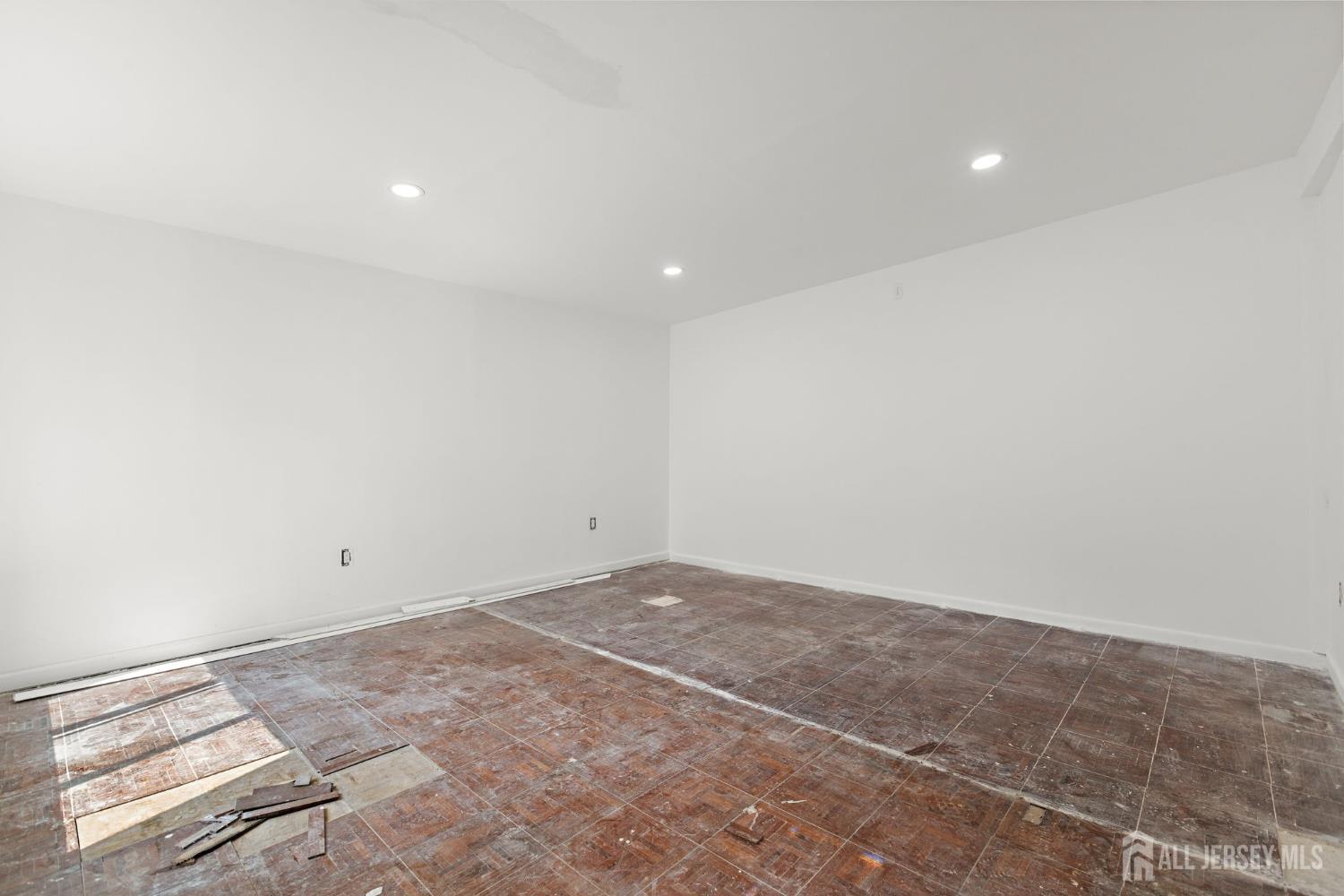 618 Wood Avenue, North Brunswick, NJ, 08902 image 25