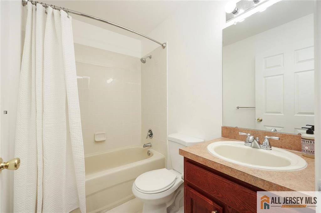 258 Pinelli Drive 258, Piscataway, NJ, 08854 image 24