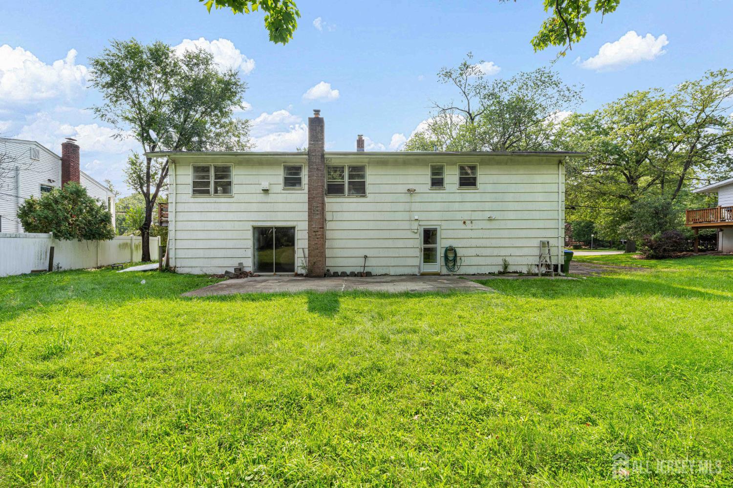 454 Plainfield Road Image 2
