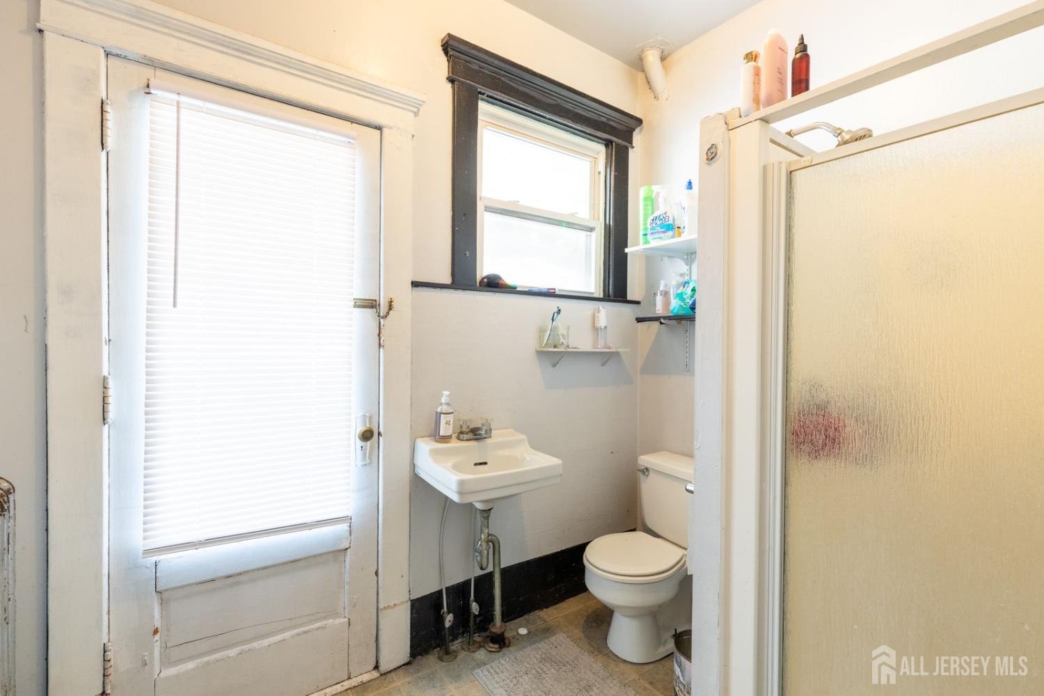 32 Suydam Street, New Brunswick, NJ, 08901 image 21