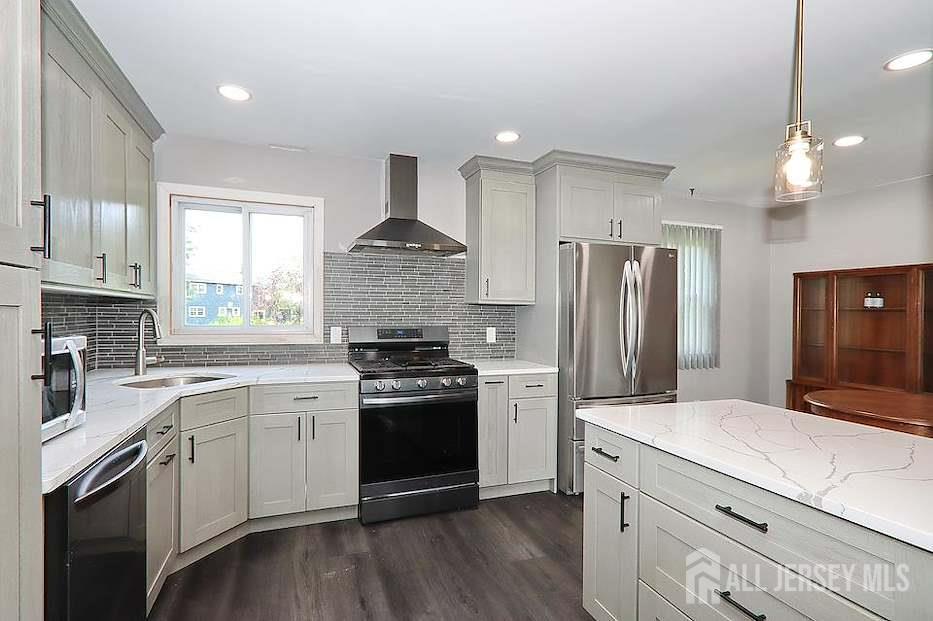 3328 Beverly Road Image 4