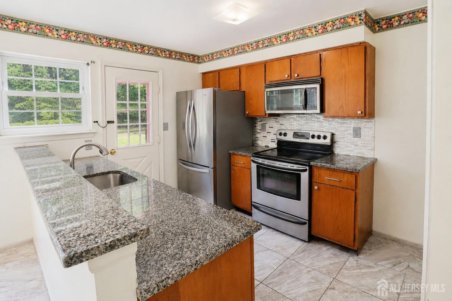 20 Delikat Lane, Sayreville, NJ, 08872 image 24