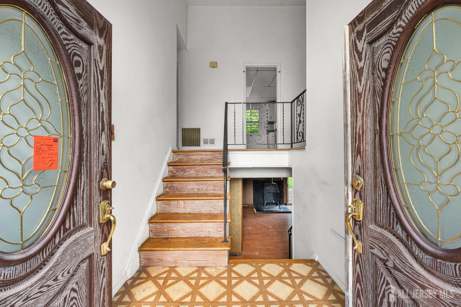 454 Plainfield Road Image 4