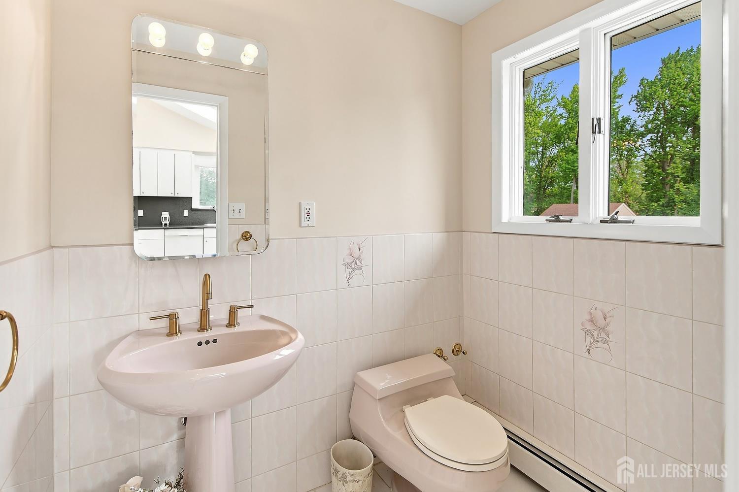 189 Kensington Avenue, Colonia, NJ, 07067 image 25