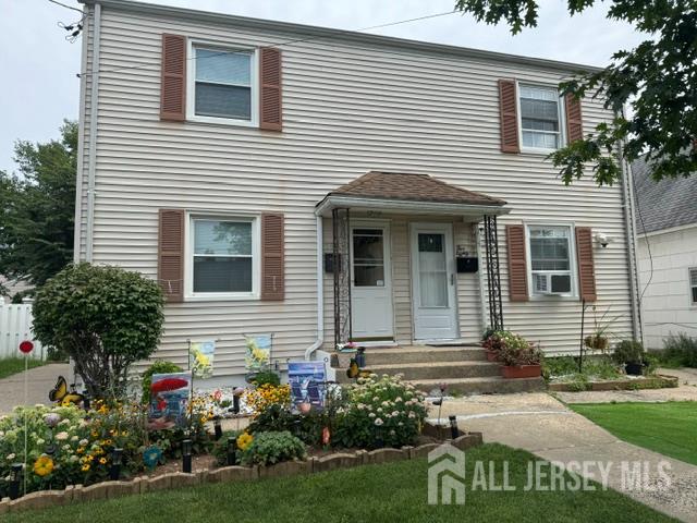 582 Garden Avenue Image 1