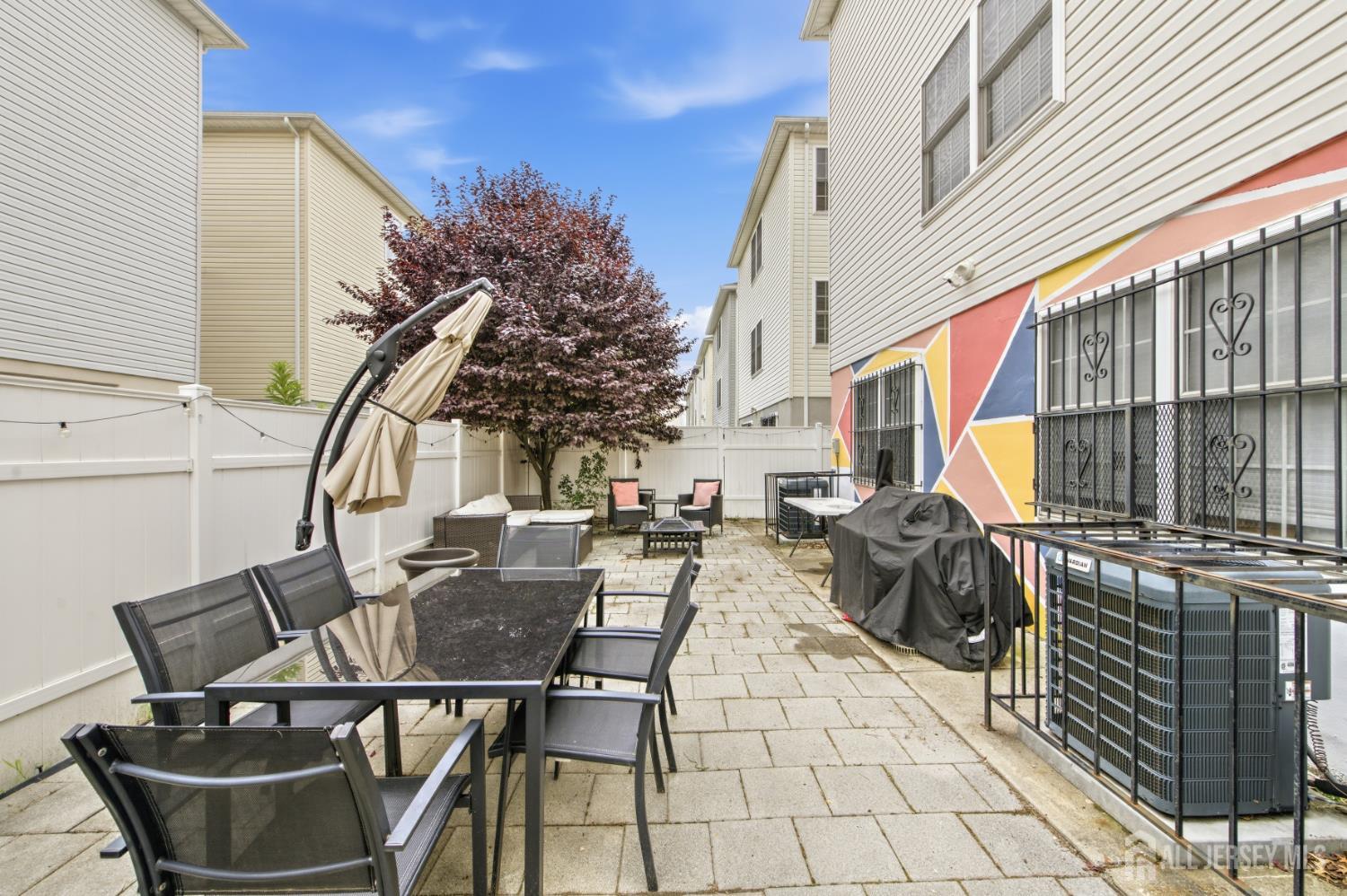 149 Bellair Place Image 4