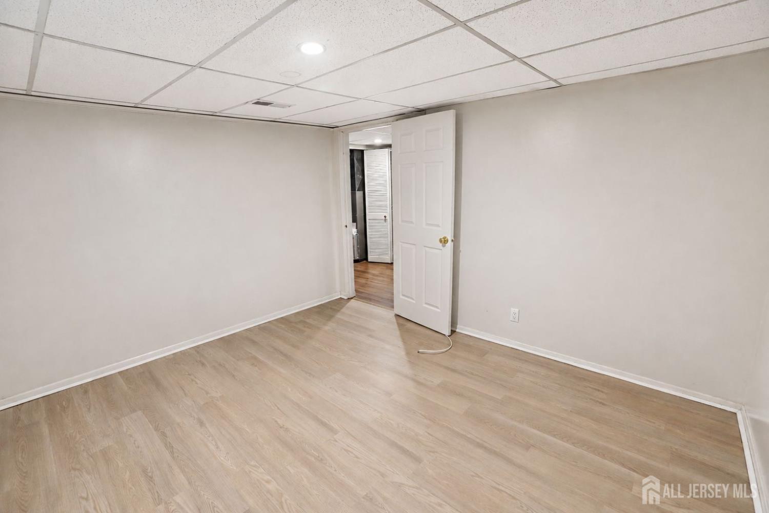20 Delikat Lane, Sayreville, NJ, 08872 image 8