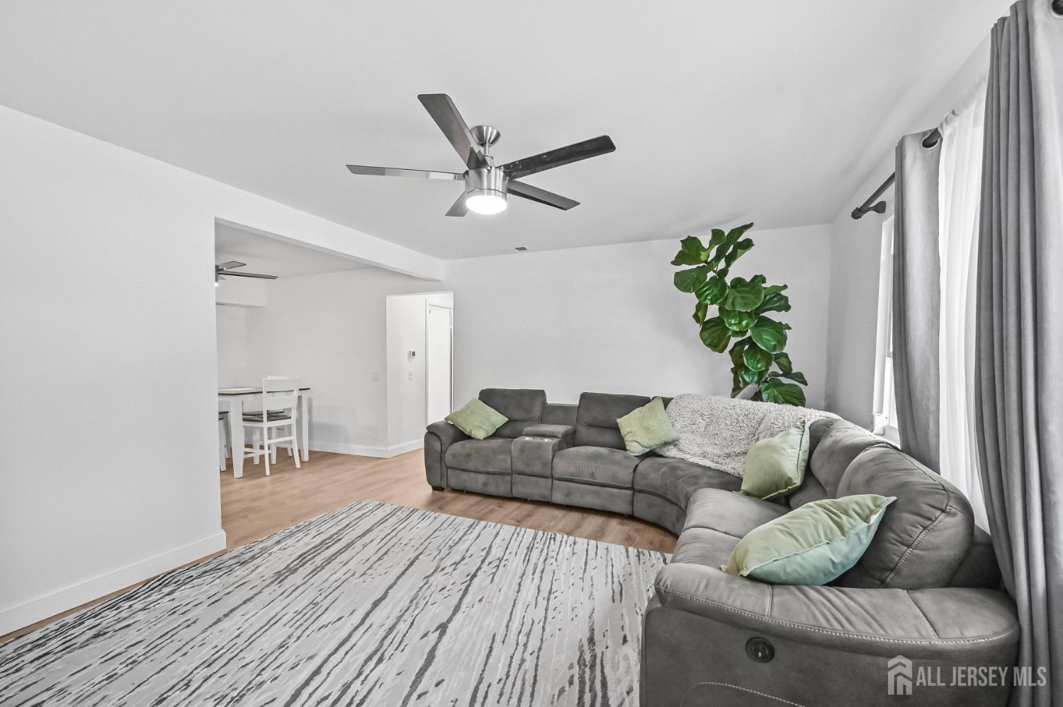 67 Galewood Drive B Image 4