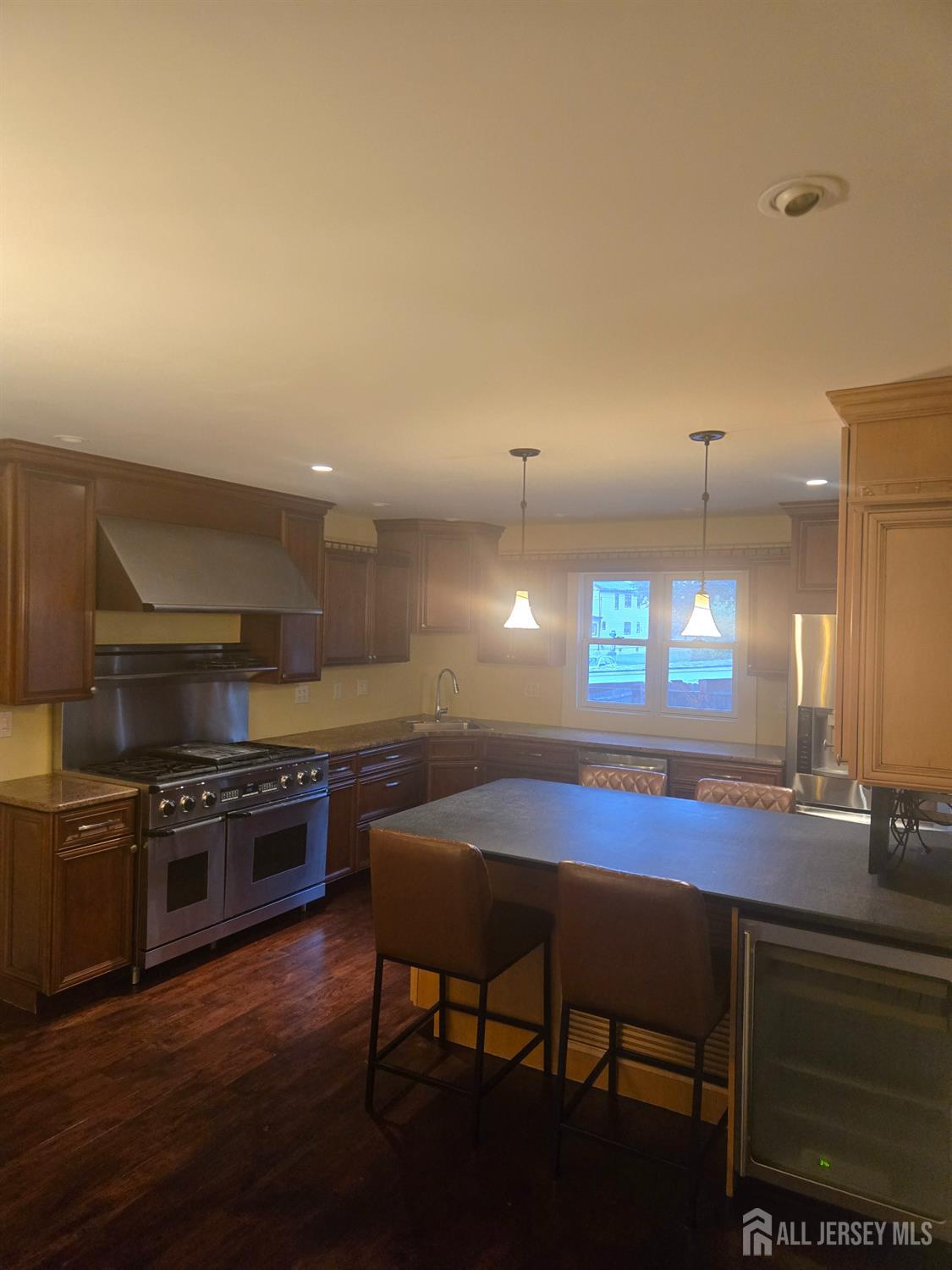 14 larch Street Image 3