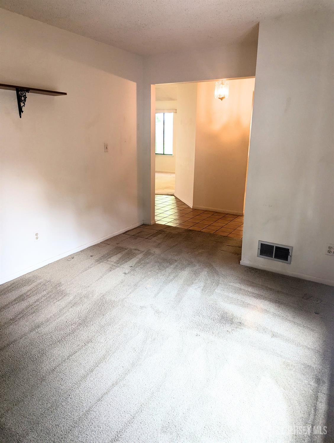 120 Park Gate Drive Image 3