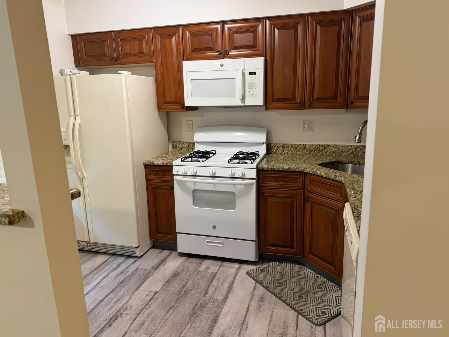 30 Mill Run, Hightstown, NJ, 08520 image 7