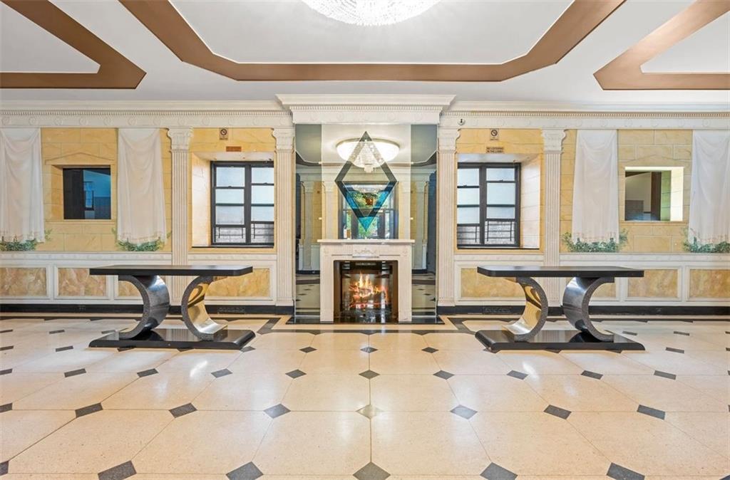 300 Ocean Parkway 4S Image 2