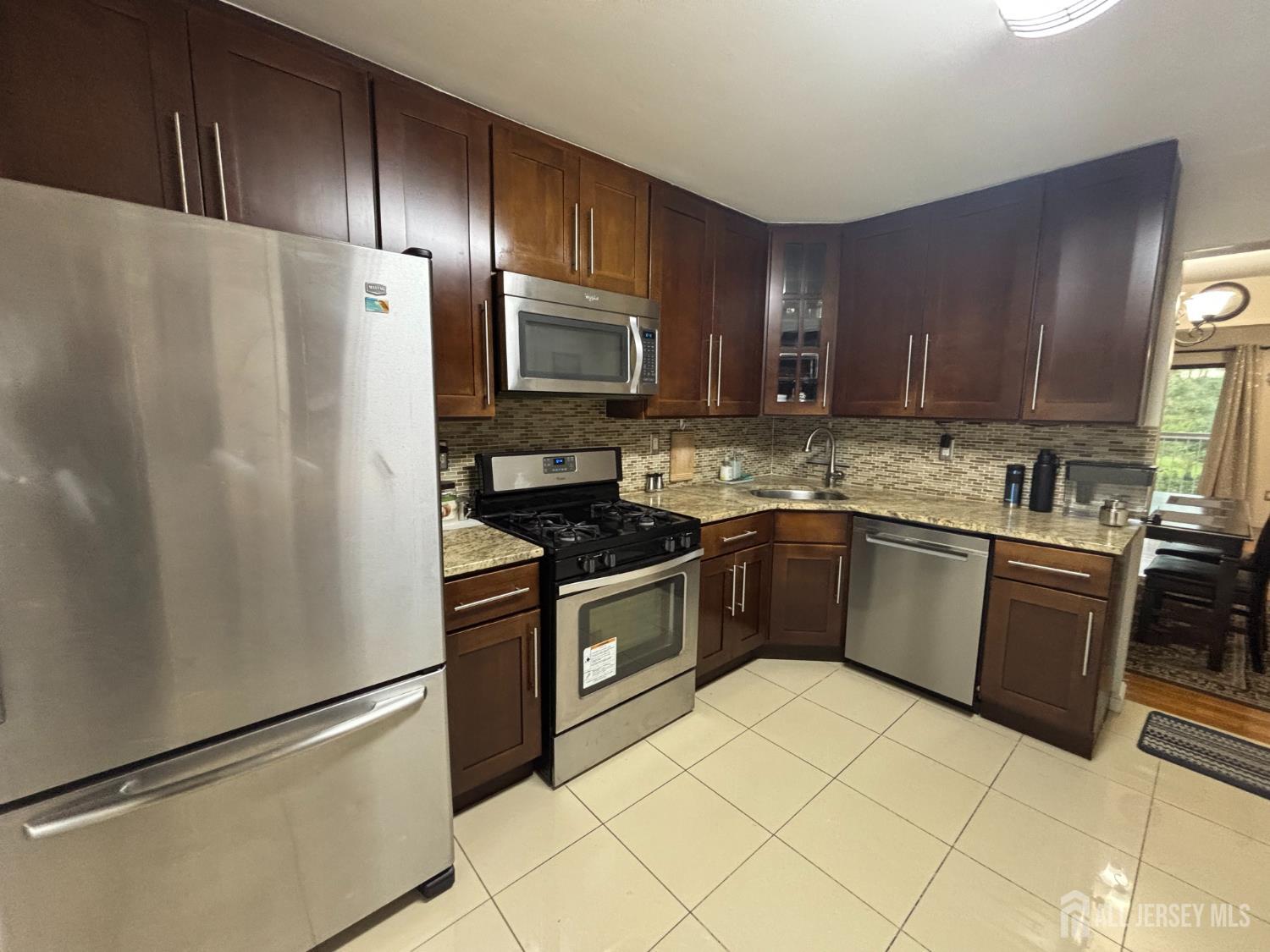 6005 N Oaks Boulevard, North Brunswick, NJ, 08902 image 6