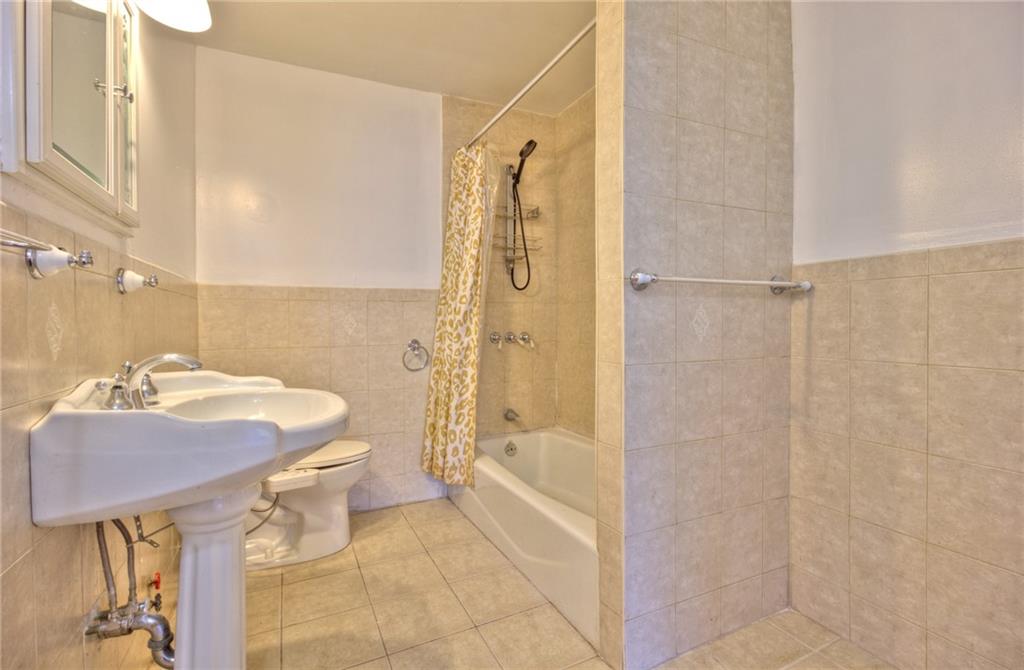 14 Parkview Loop, Staten  Island, New York, 10314 image 6