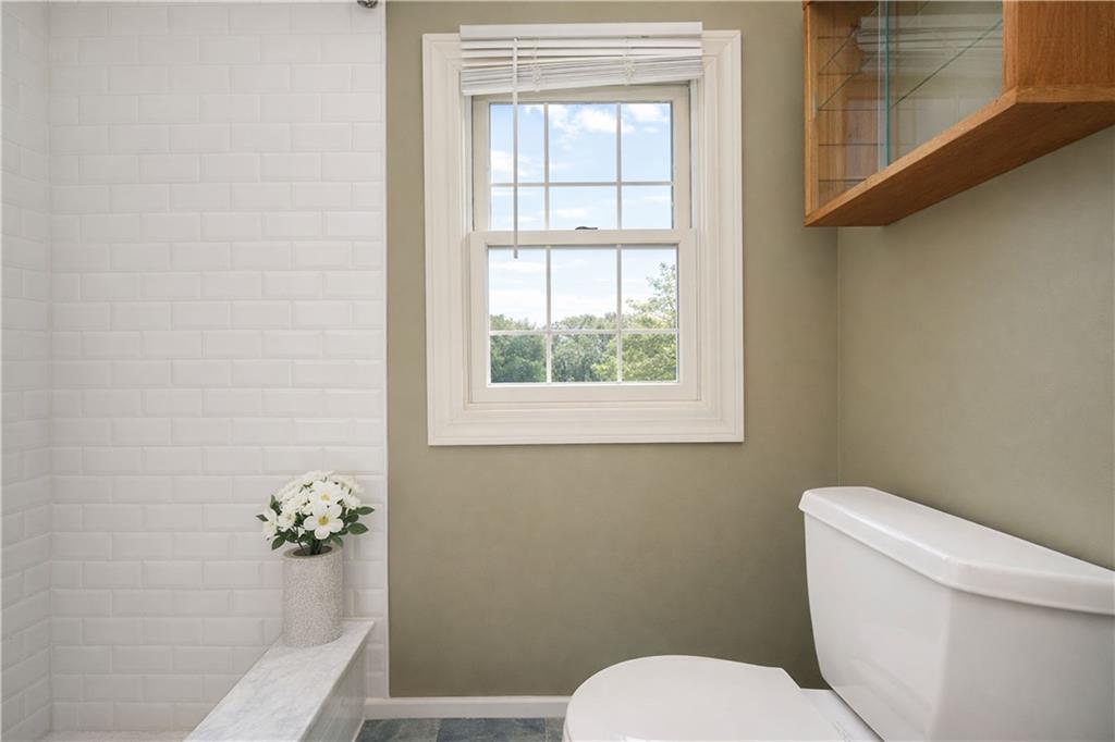 69 Saint Stephens Place, Staten  Island, New York, 10306 image 26