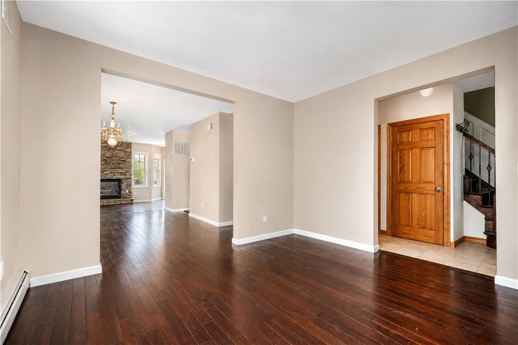 69 Saint Stephens Place, Staten  Island, New York, 10306 image 8
