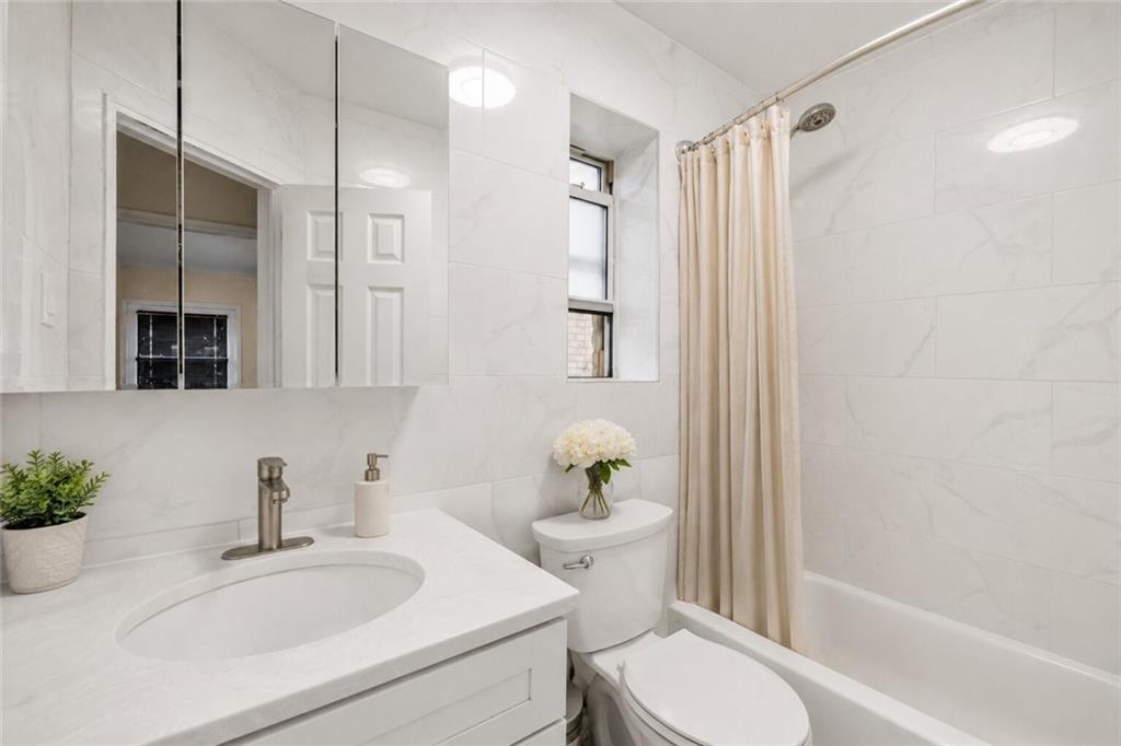 114 Avenue N, Brooklyn, New York, 11230 image 9