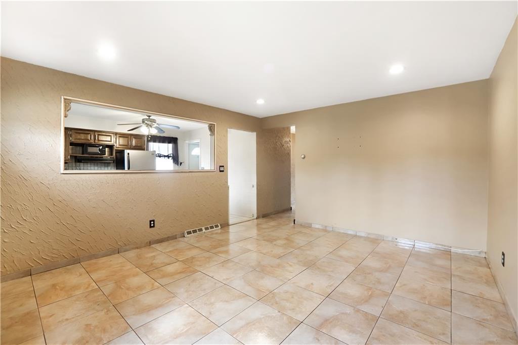 273 Ramona Avenue Image 5