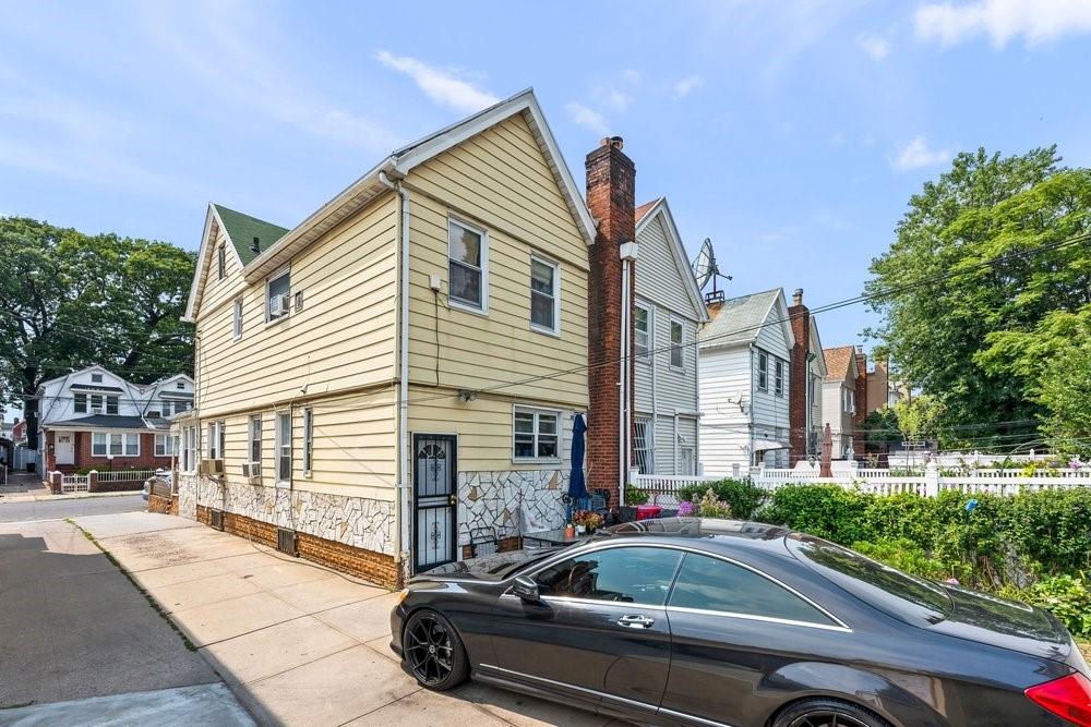 621 East 43rd Street Image 2
